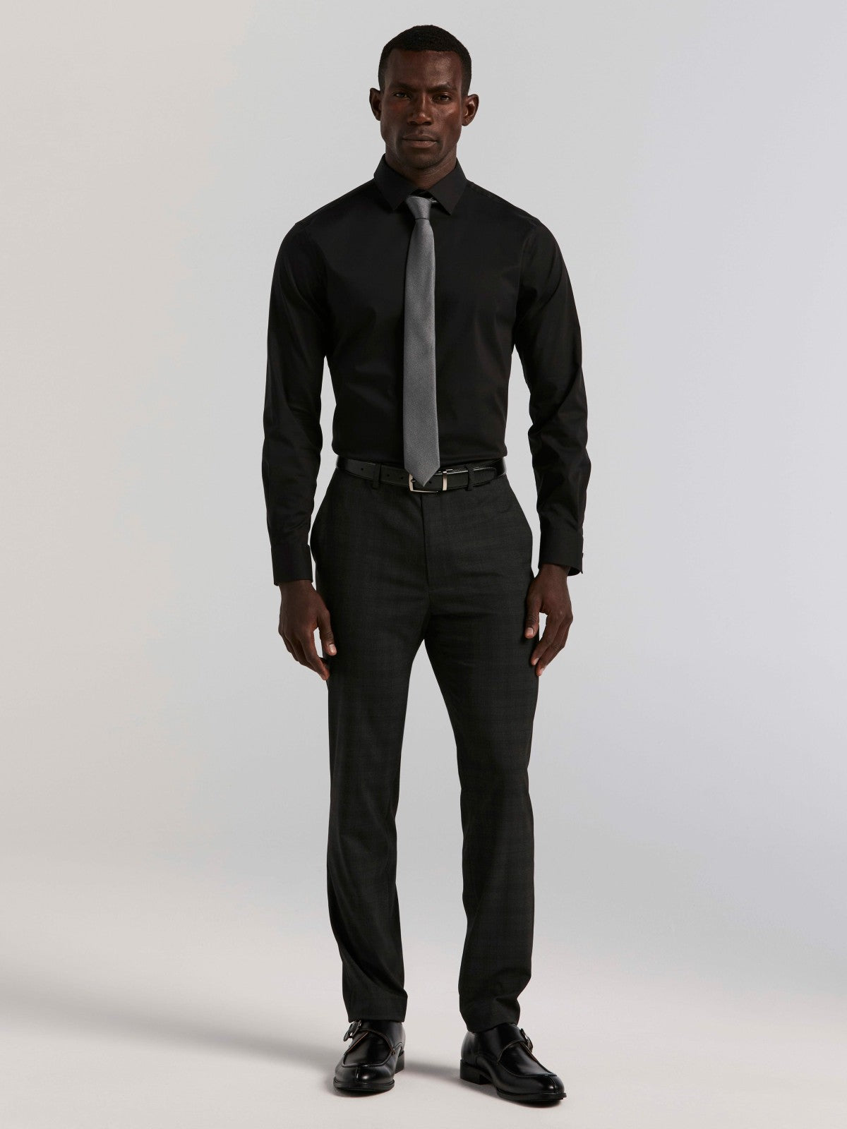 Cotton Blend Slim Fit Dress Shirt