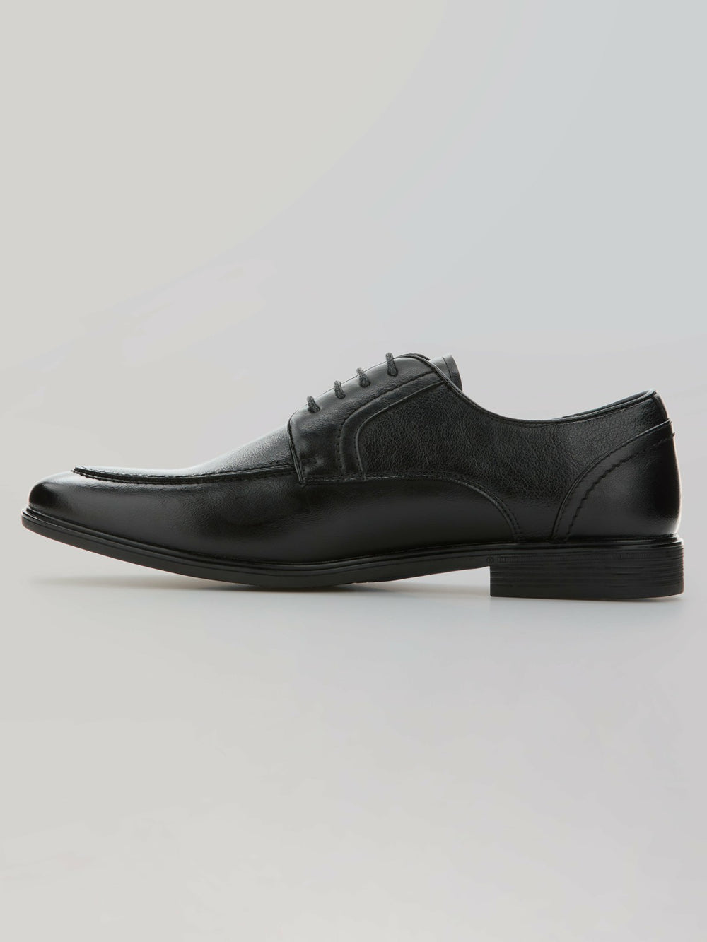 Lyle Dress Shoe