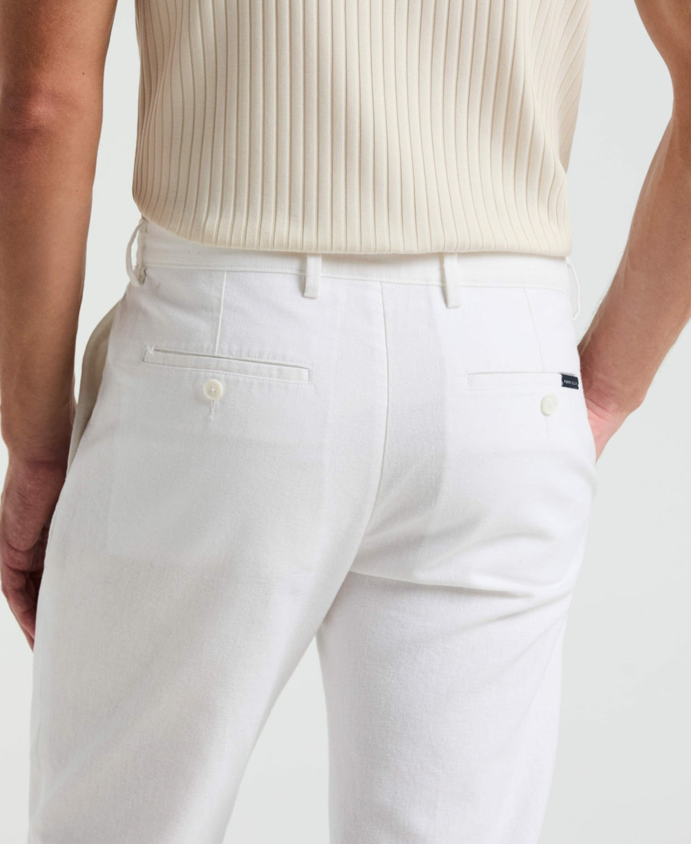 Men's Slim Fit Flat Front Chino Pant