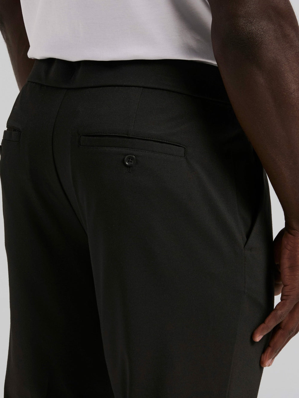Slim Tapered Pintuck Pull-on Pants