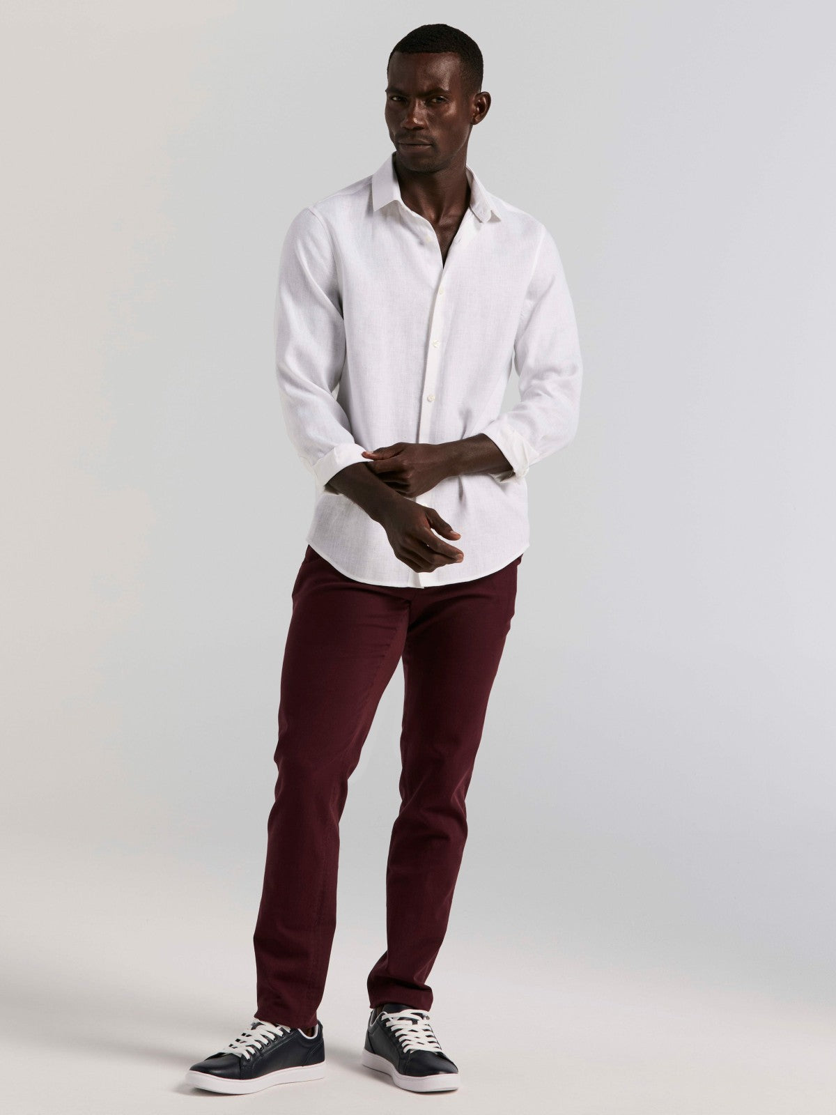 Slim Fit Dyed Solid Twill Chino Pant
