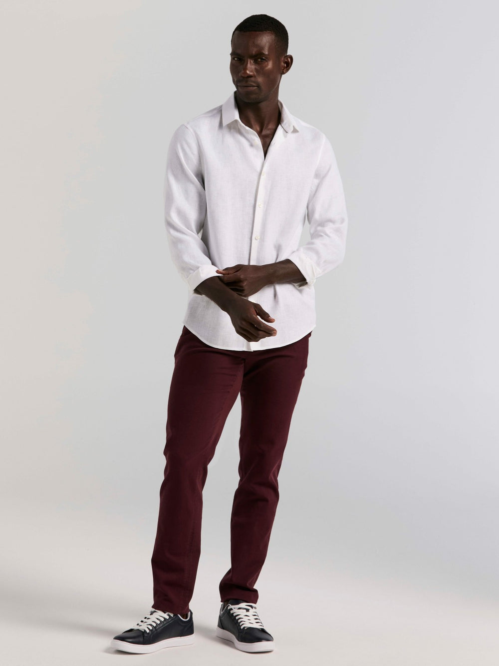 Slim Fit Dyed Solid Twill Chino Pant