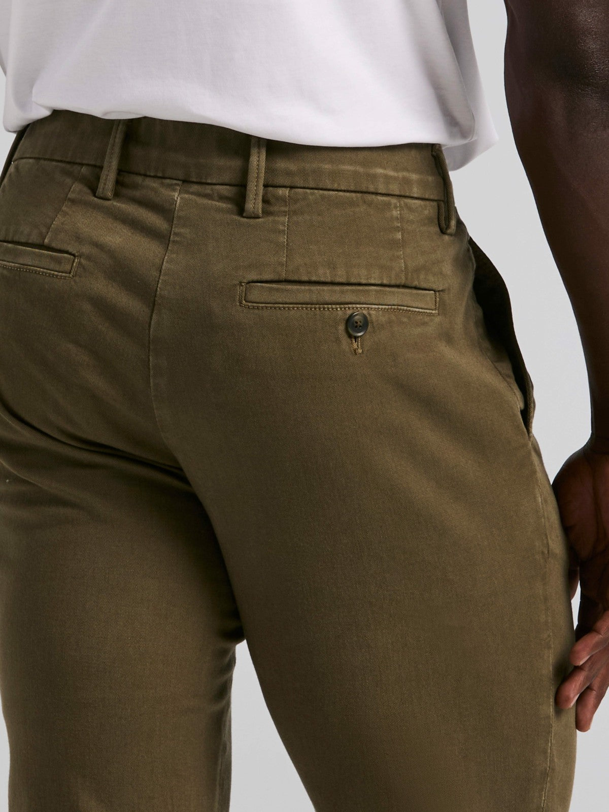 Slim Fit Dyed Solid Twill Chino Pant