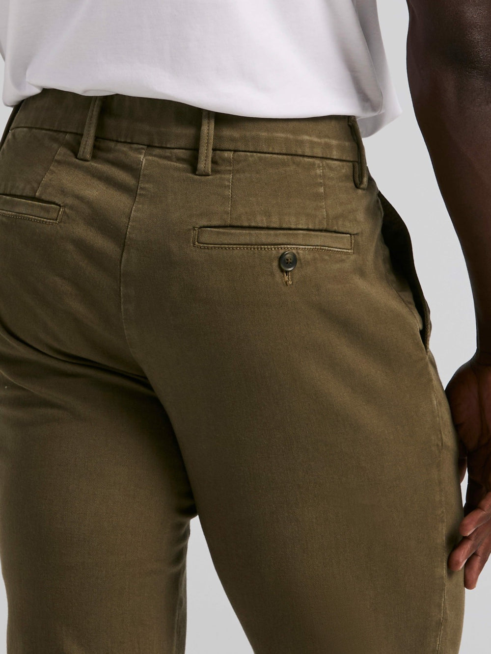 Slim Fit Dyed Solid Twill Chino Pant