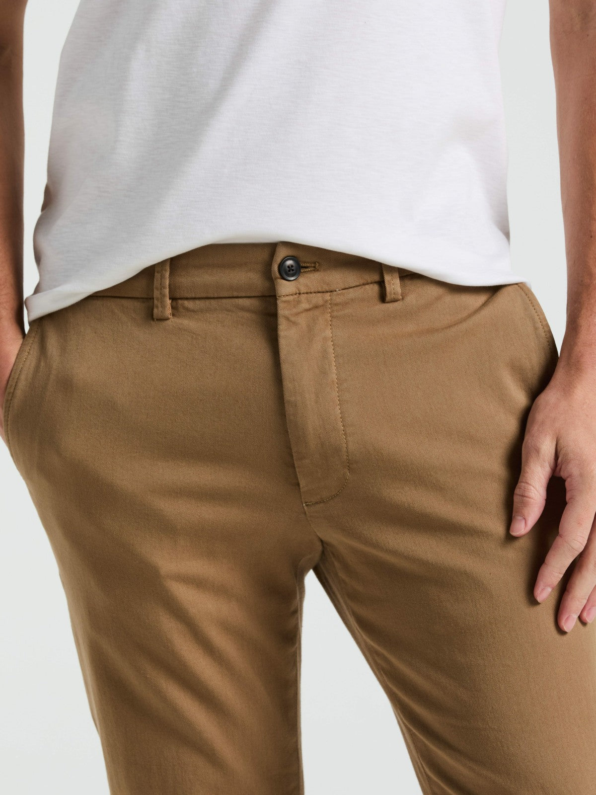 Slim Fit Dyed Solid Twill Chino Pant
