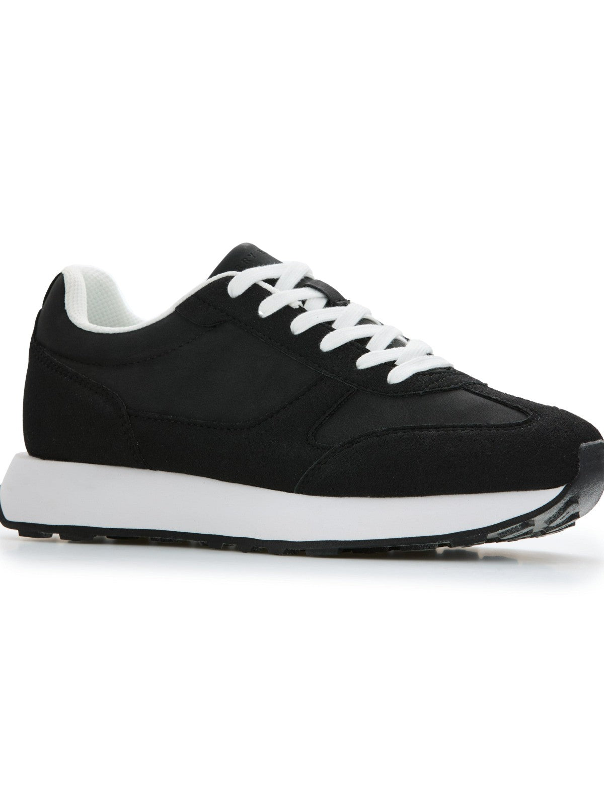 Stride Sneaker