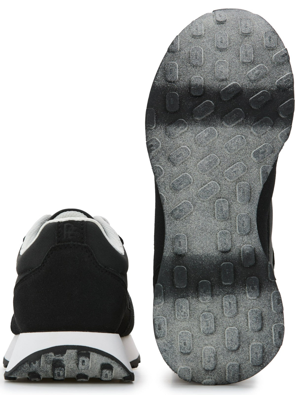 Stride Sneaker